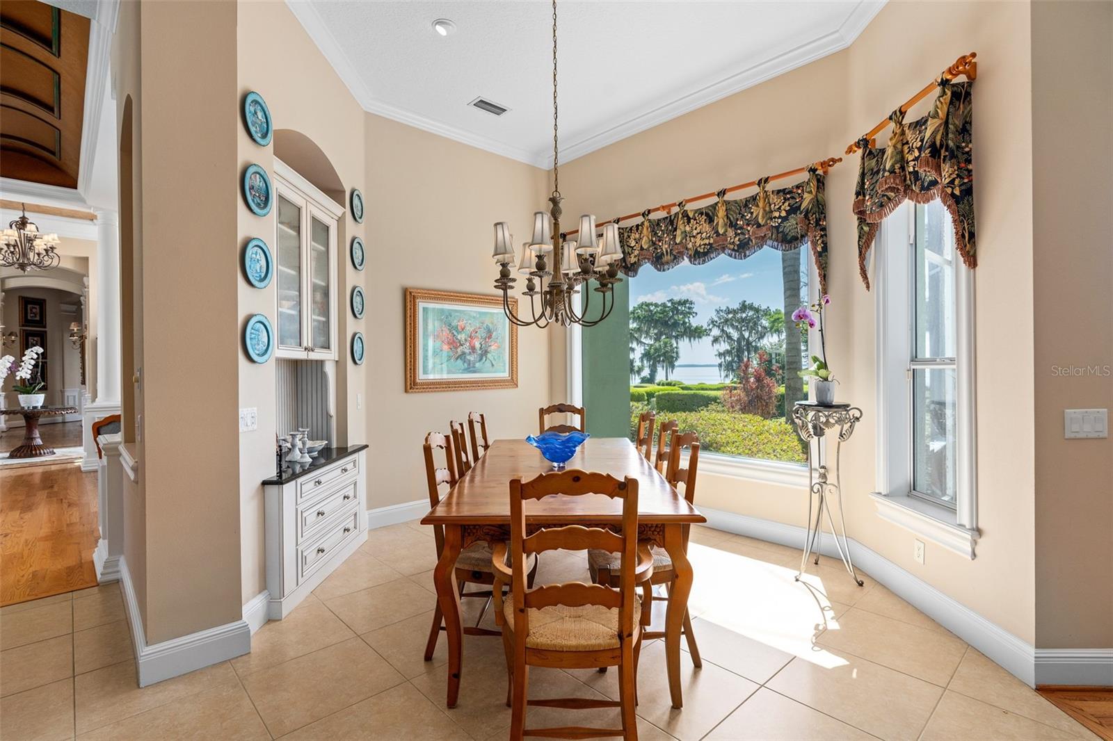 Breakfast Nook