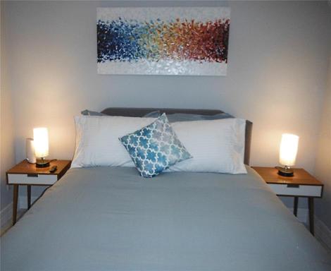 Queen Bedroom - Apt. A