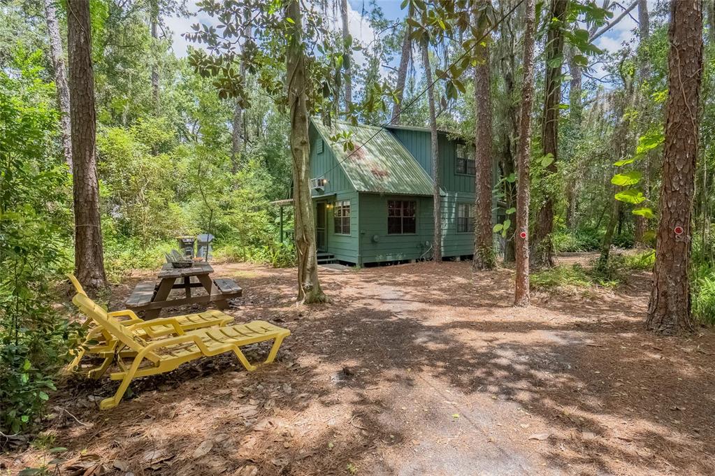 2BR/1.5BA Cabin (Currently an Airbnb)