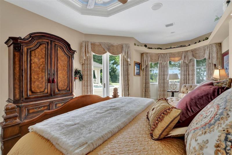 Private Pool Access Door