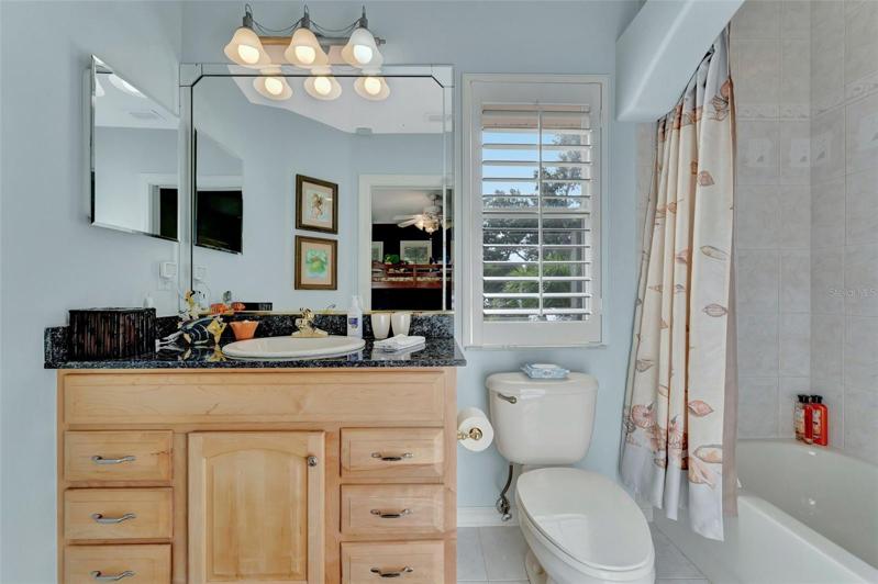 North Guest Room Bath