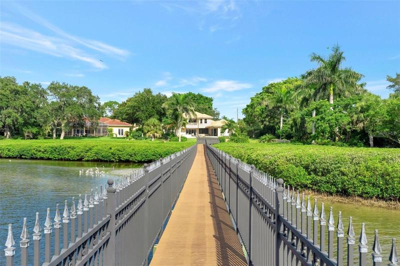 Evergrain Dock Pathway