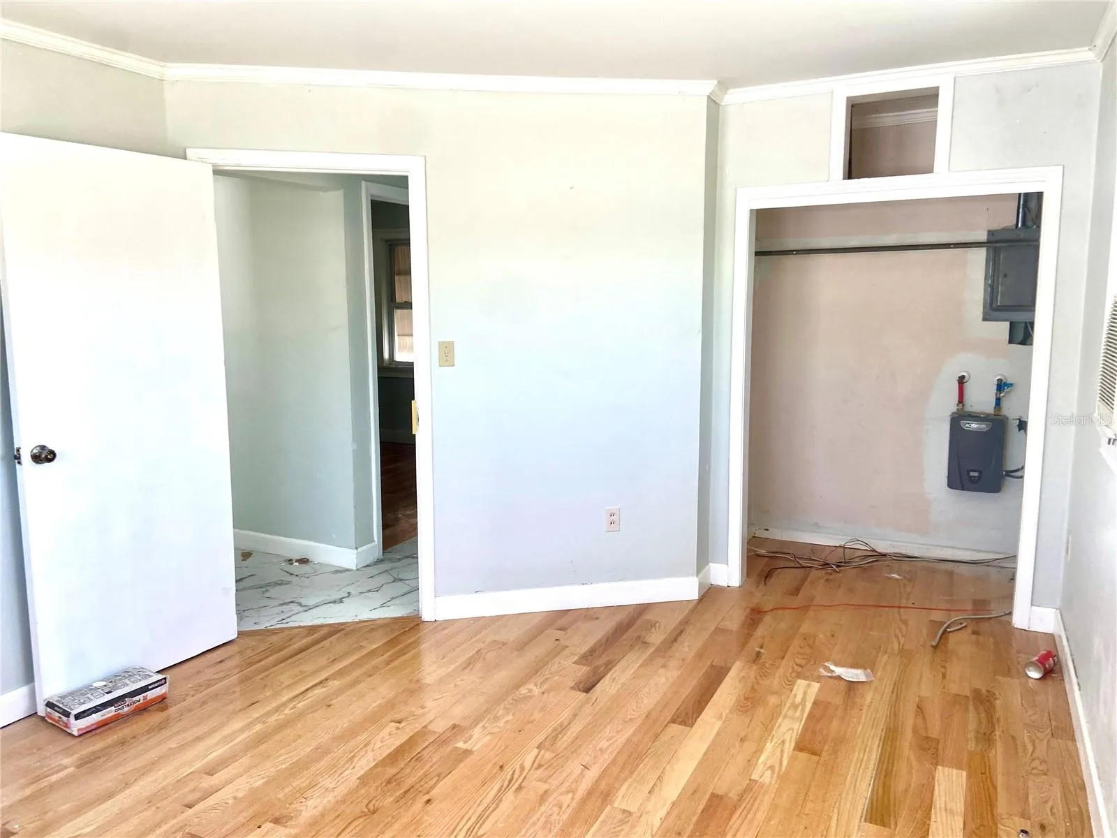 Upstairs Apt