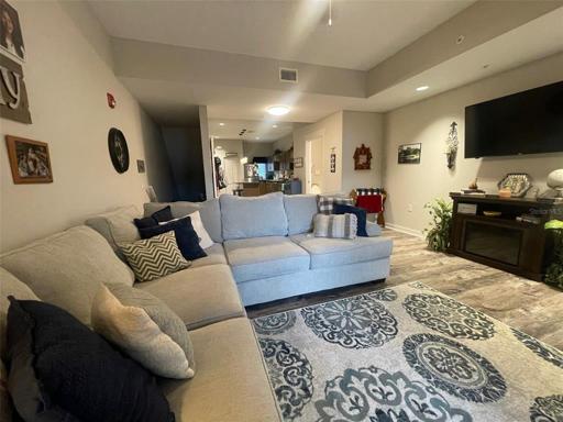 Living room 2br/2ba