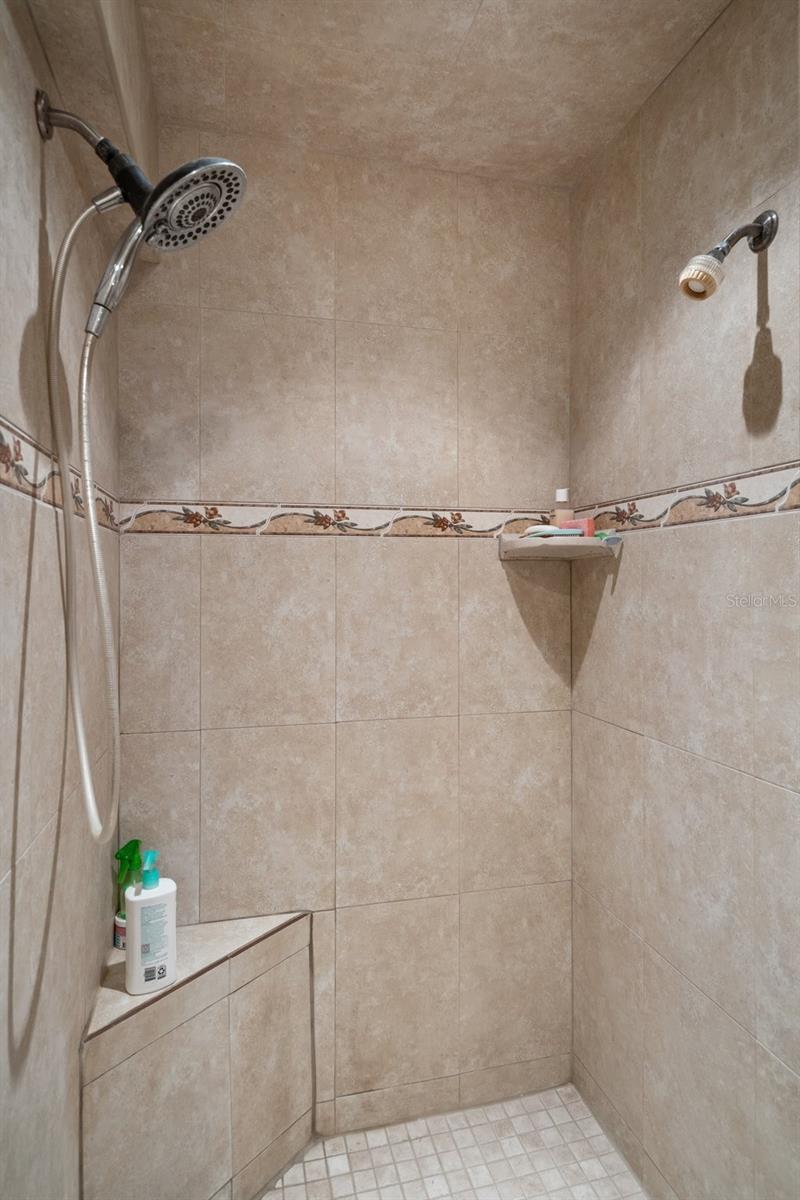 Master shower 2 heads