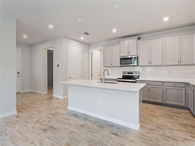 Kitchen Breakfast Bar