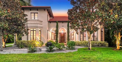 Welcome to 1727 Bahia Vista,spectacular residence with Guest-House