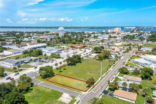585 W King St, Cocoa, FL 32922