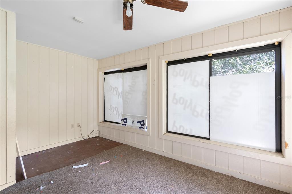Sunroom - add a closet to convert to 3rd bedroom.