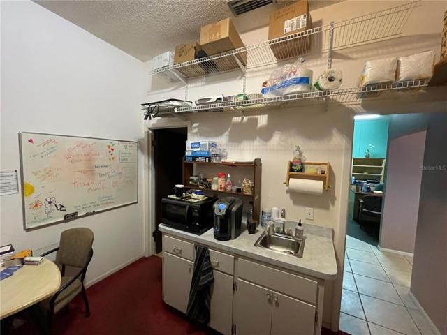 Kitchen/Breakroom