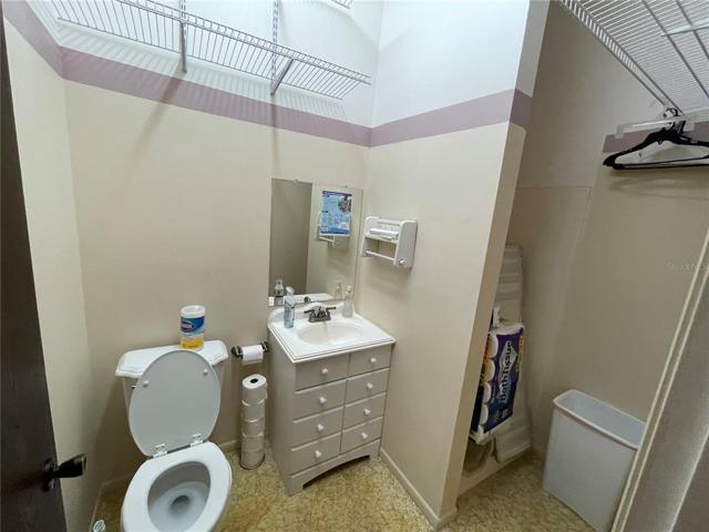 Employee full bath(shower)