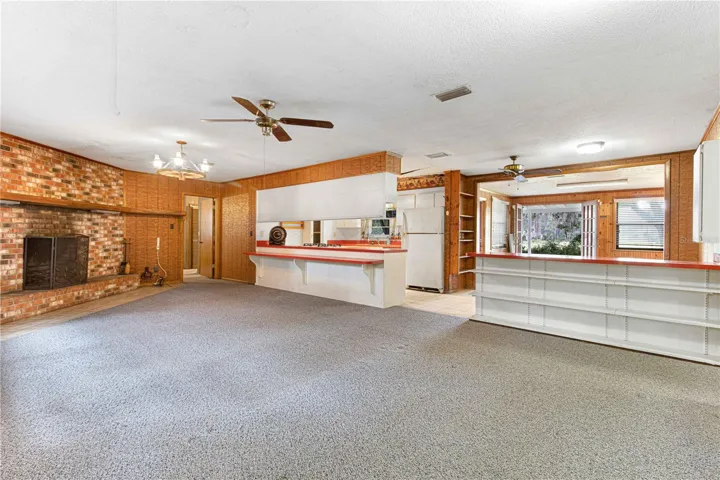 Combo Living Room-Kitchen