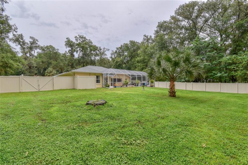 Big Privacy fenced back yard