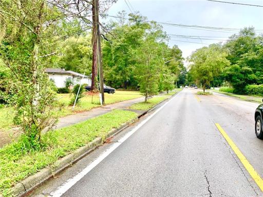 NE 8th Ave. West view