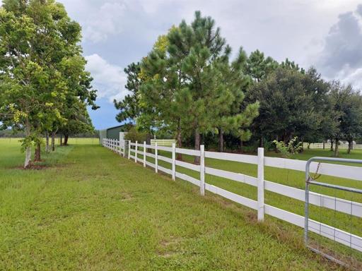 Fully Fenced and Crosed Fenced