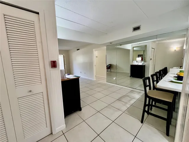 Entry/Pantry