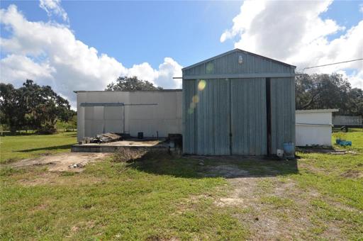 2160 sq ft shop