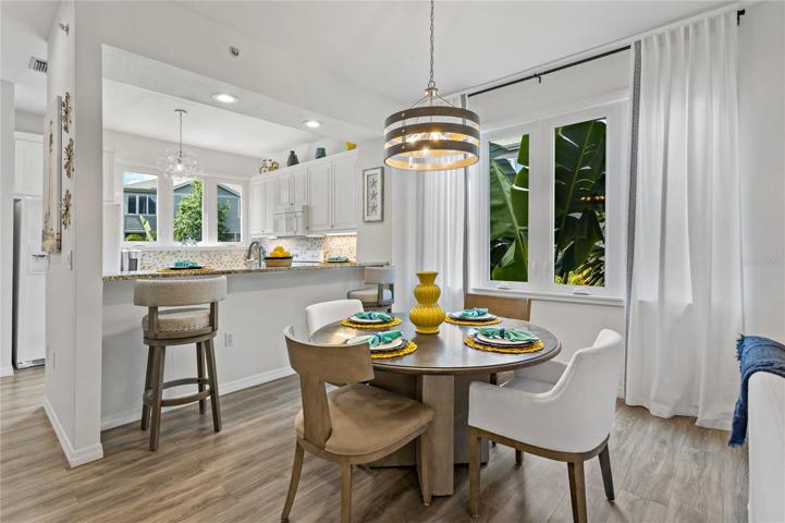 Dining Area &amp; Kitchen Bar