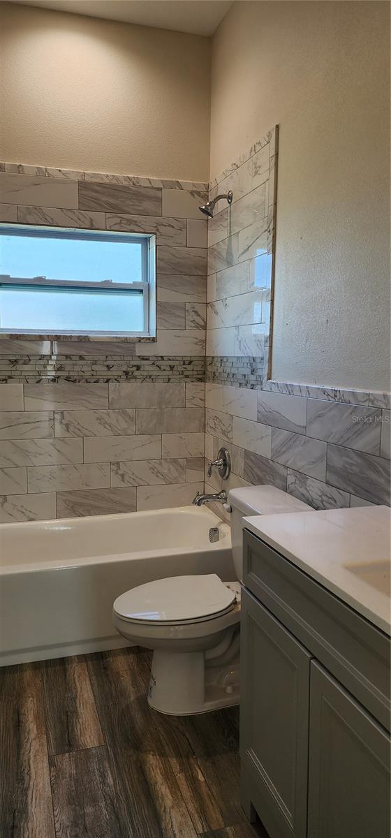 BATHROOM # 2-BEAUTIFUL WALL TILE & MOSAIC
