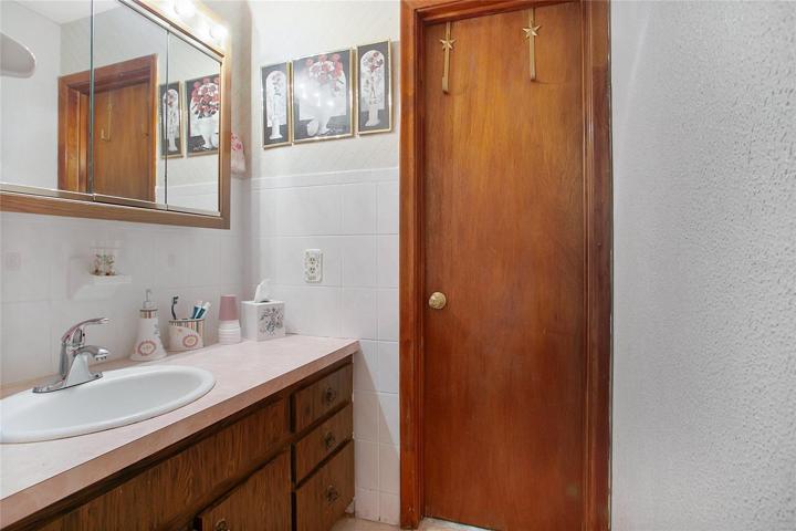 Owner’s Bathroom