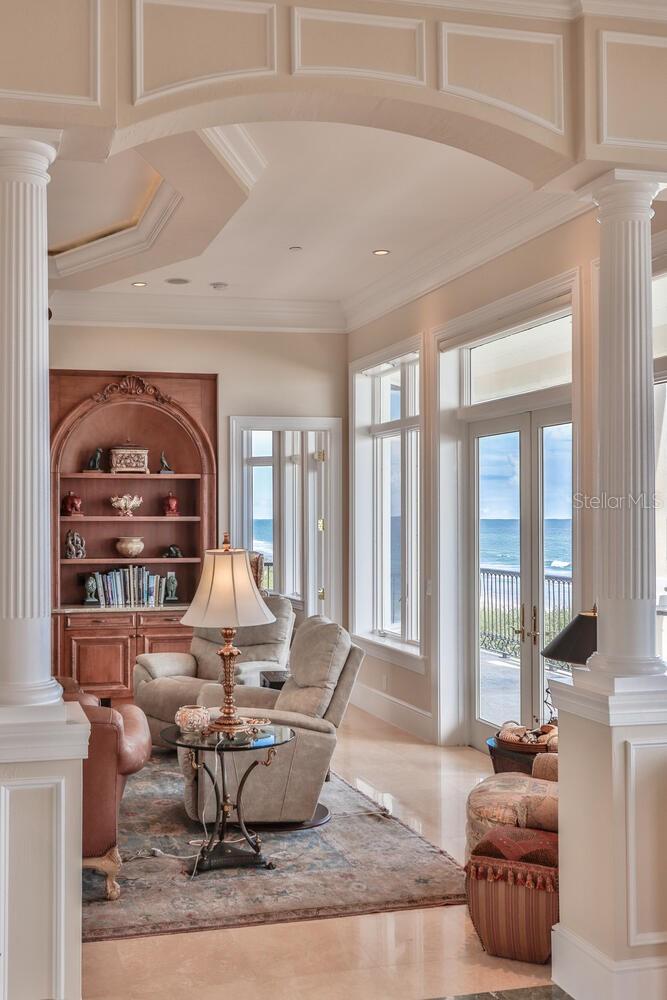 Breakfast room looking into the great room