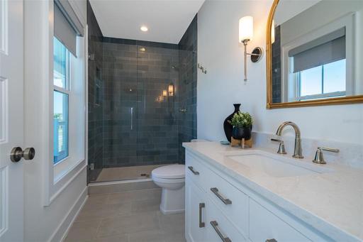 guest master bath