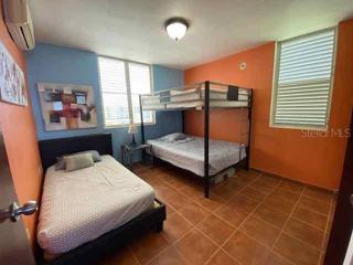 UNIT 401 TOWER 1 (Room Entry Level )
