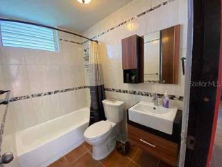 UNIT 401 TOWER 1 (Bathroom Entry Level )