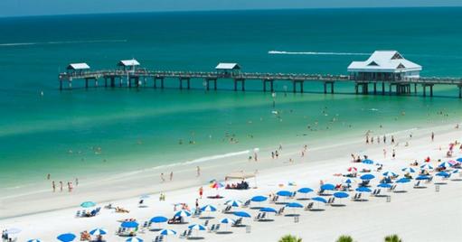 WORLD RENOWNED CLEARWATER BEACH!