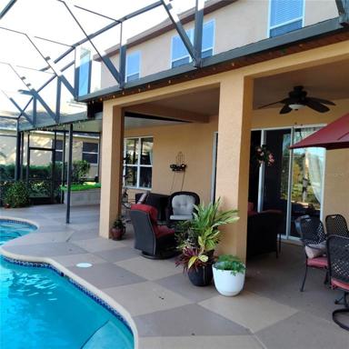 Large covered lanai