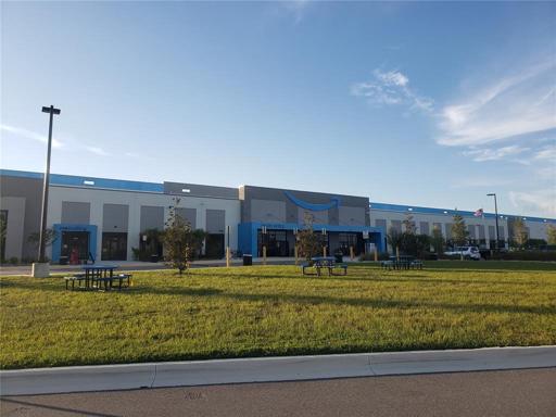 Just 10 minutes from the new Amazon Fulfillment center
