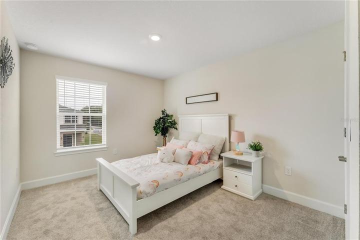 MODEL CENTER HOME PHOTOS = SIZE OF THIS PROPERTY