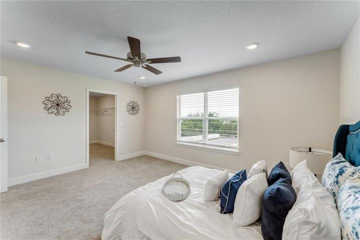 MODEL CENTER HOME PHOTOS = SIZE OF THIS PROPERTY