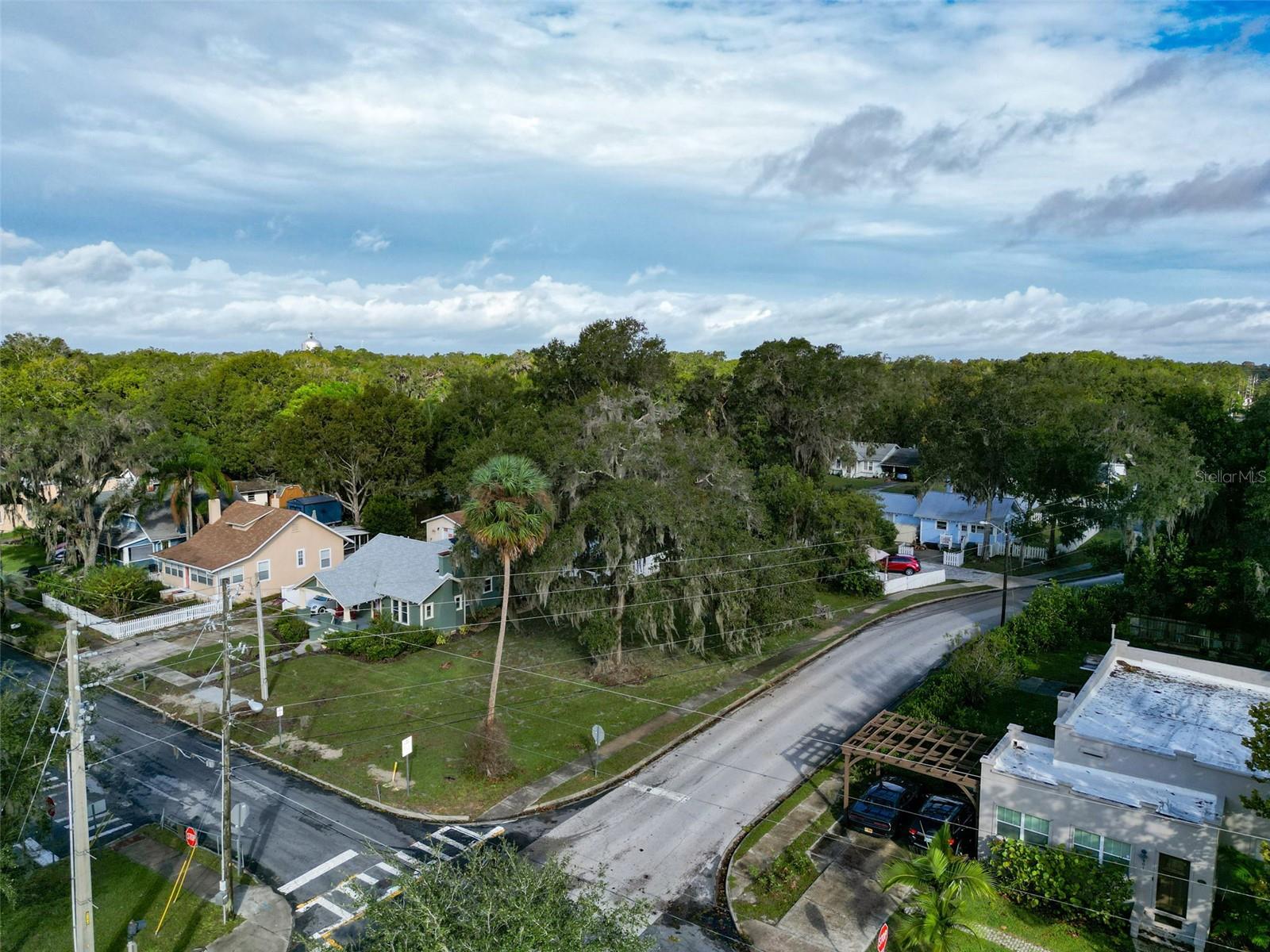 Ready to build Corner lot Just a few short Blocks from Downtown Mount Dora