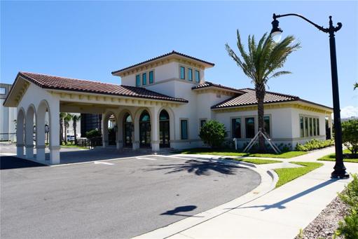 CLUB HOUSE