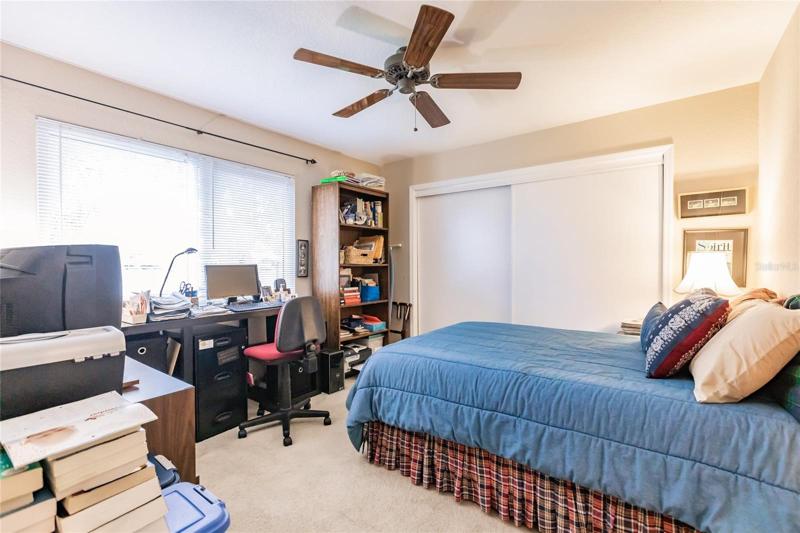 Guest bedroom