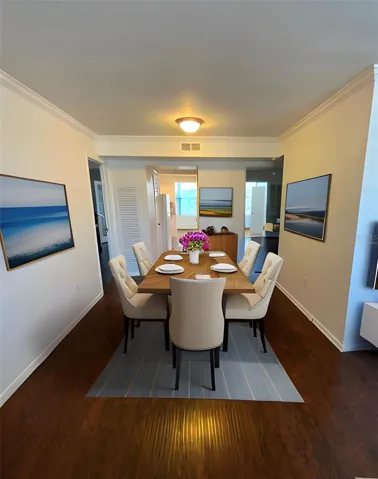 Virtually Staged dining