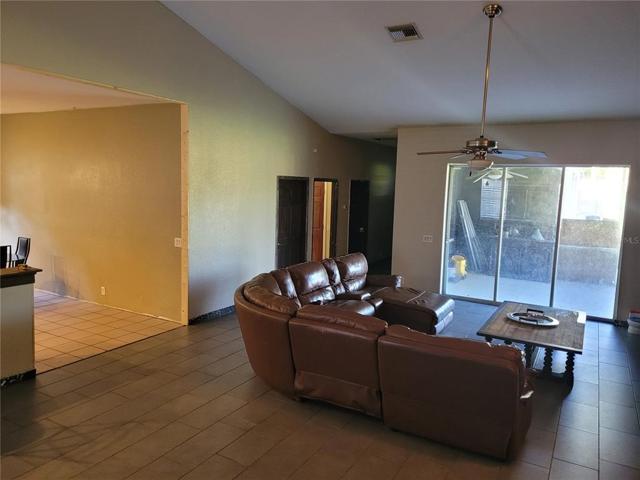 combo living and dinner room
