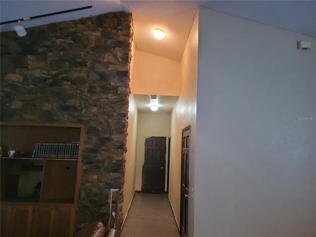 Hallway to 2nd master