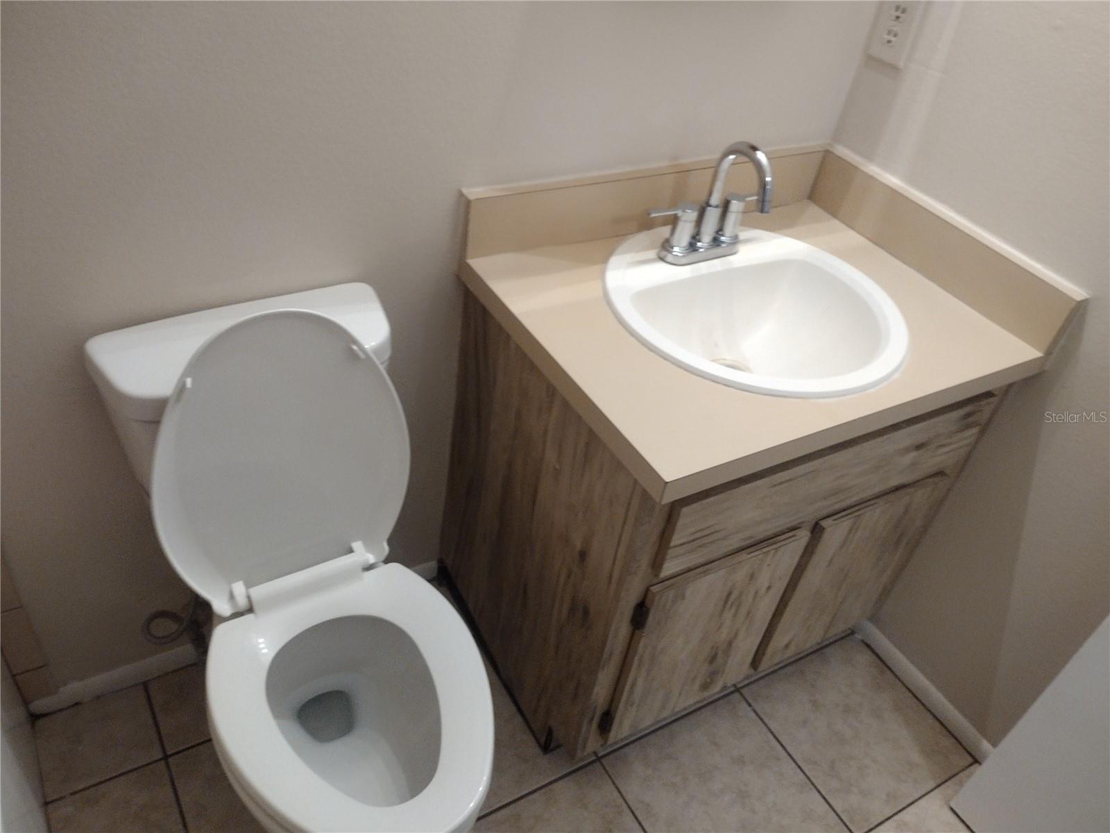 2nd Bathroom