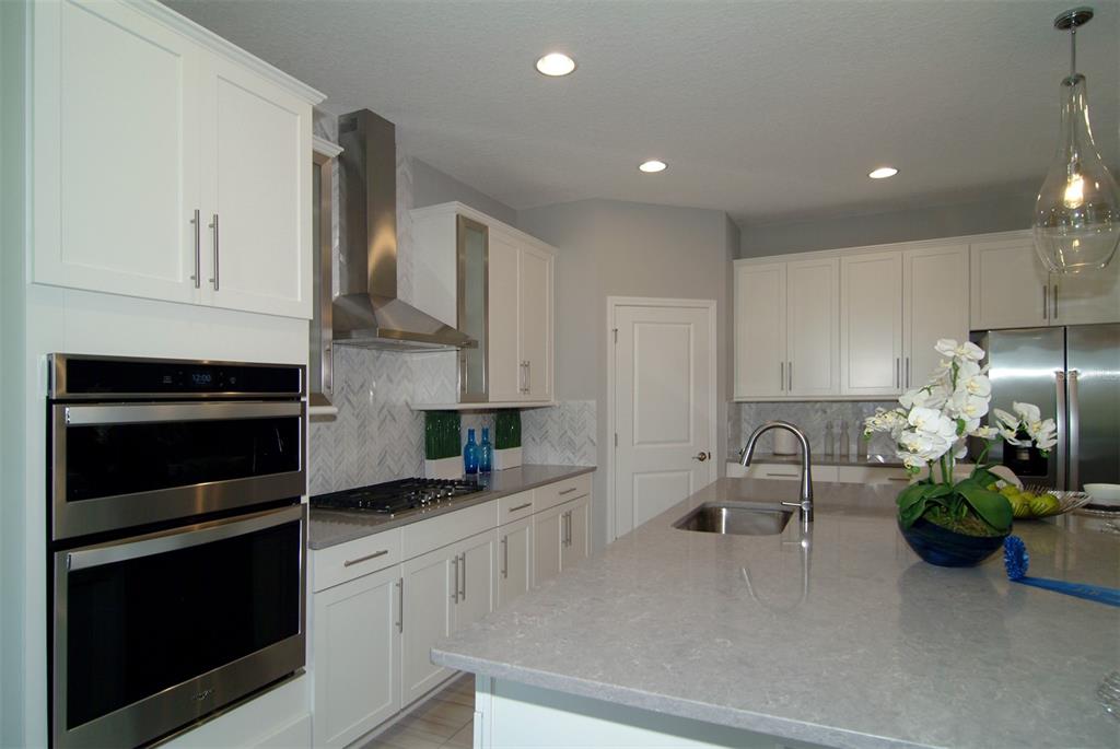 Images shown are for illustrative purposes only and will differ from the actual home. Completion date subject to change.
