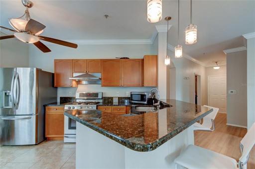 Kitchen, Gas Stove, Granite Countertops, Stainless Steel
