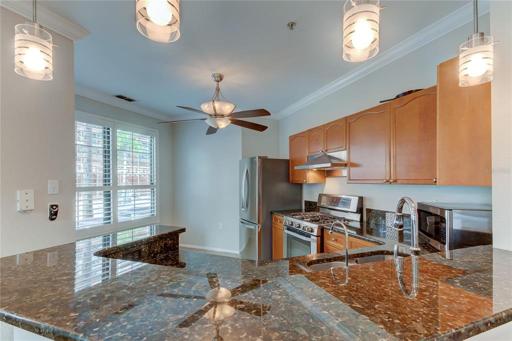 Kitchen, Gas Stove, Granite Countertops, Stainless Steel