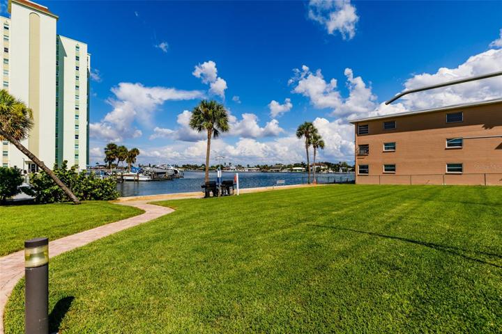 Sidewalk to Bay & grilling area.