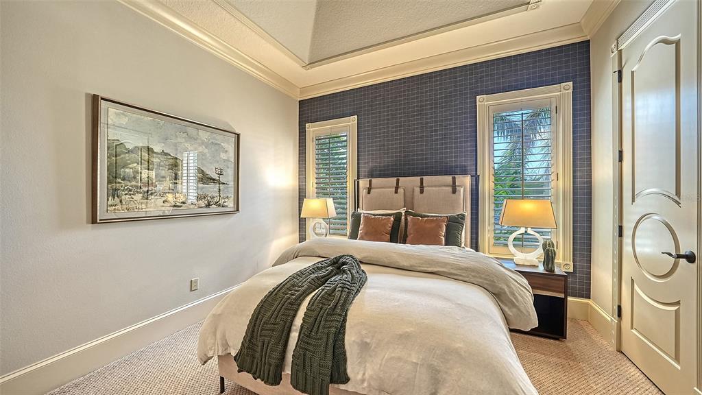 Guest bedroom 2
