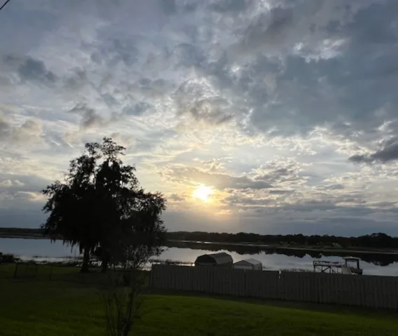 SUNSETS ON SMITH LAKE