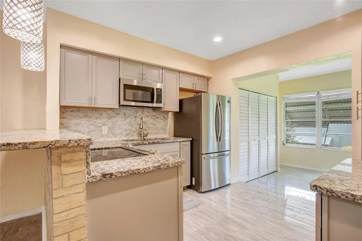 NEW Kitchen