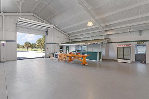 show barn  approx.5160 sq feet