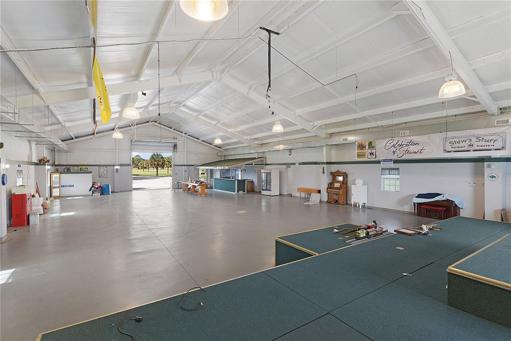 show barn approx.5160 sq feet