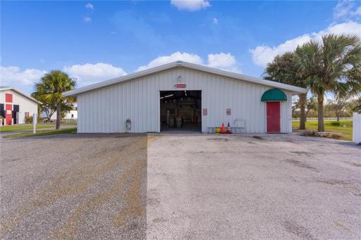 show barn approx.5160 sq feet